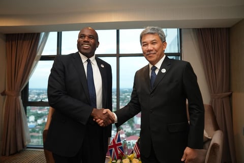 ASEAN foreign ministers meeting diplomatic session amid Russia Ukraine ceasefire negotiations and arms dispute