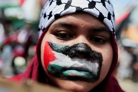 Malaysian Prime Minister Anwar Ibrahim vows to defend Israel entry ban as US summons ambassador
