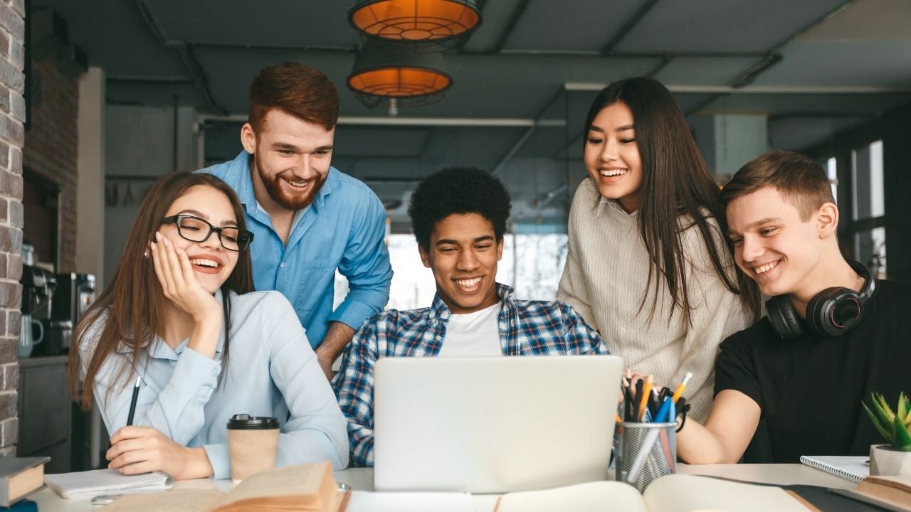 CREDO Internship 2025 Università di Siena Available