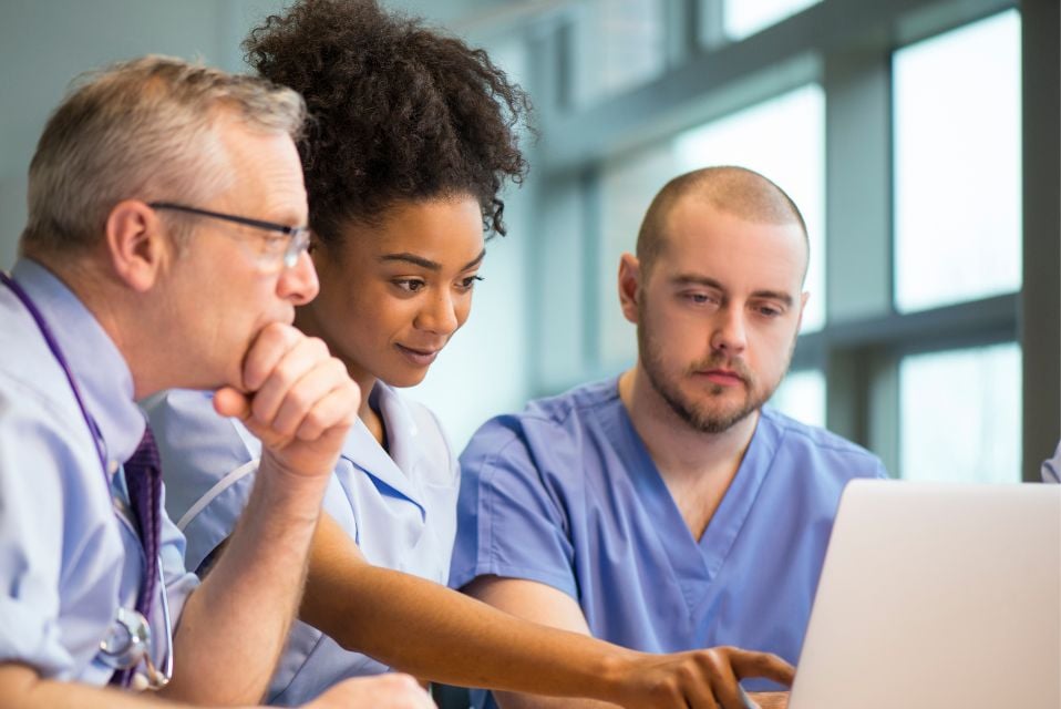 STARS21 Scholarship Program 2025 at University of Toronto