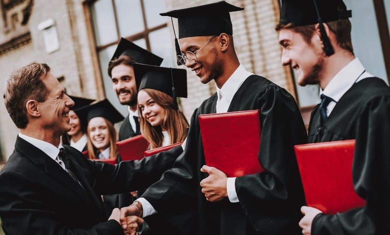 Deakin University International Vice-Chancellor Scholarship Spring 2025