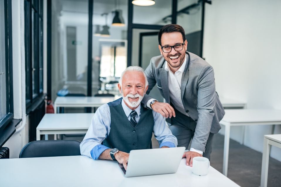 US B-1B-2 Visa Allow Job Search to Appear for Interviews in 2025