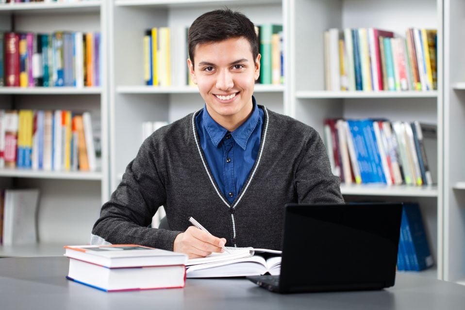 France Mon Master 2025 Admissions in 8000 Study Courses