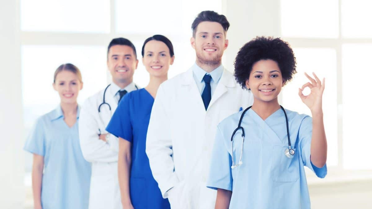 Physicians of Tomorrow Scholarship 2025