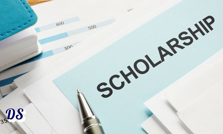How to Use LinkedIn to Find Scholarships in 2026?