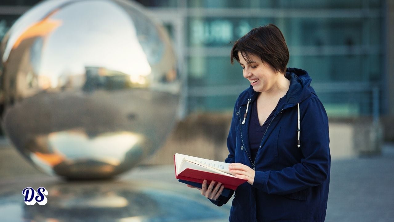 Graduate Studies Scholarships and Postdoctoral Fellowships 2026-2027