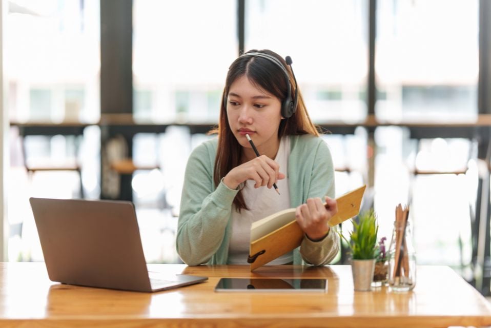 US Student Visas for Chinese Students Might Get Revoked in 2025 - New Update