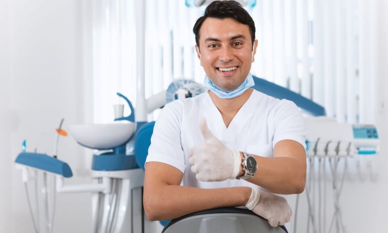 Bruce Hyams Scholarship for Dentistry 2025 Opens for Applications