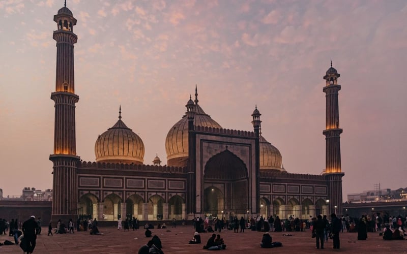 Bukan Cuma Buat Salat, Menteri Agama Tegaskan Fungsi Baru Masjid