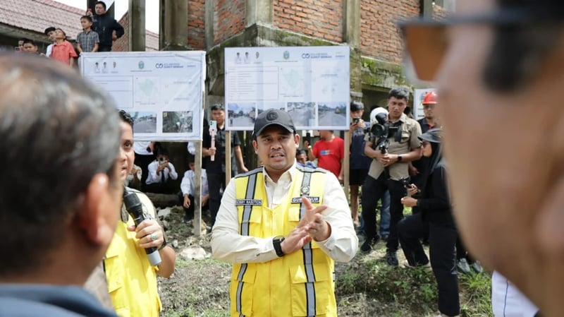 Puluhan Tahun Tunggu Jalan Mulus, Bobby Nasution Akhirnya Aspal Nias. Ini Kado untuk Rakyat!