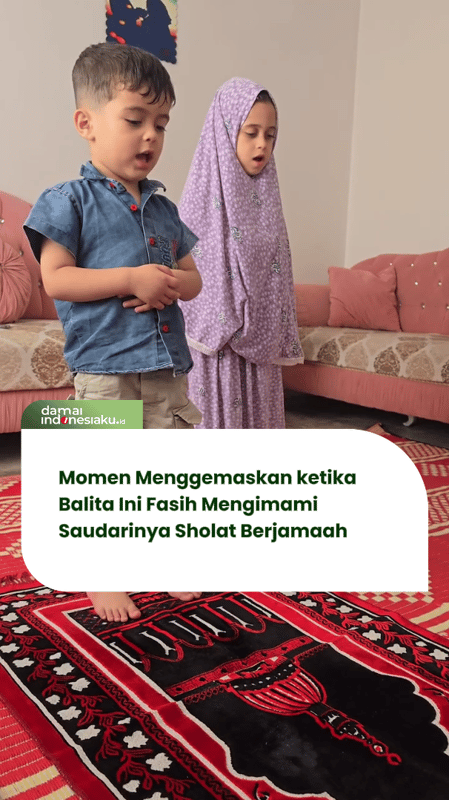Momen Menggemaskan ketika Balita Ini Fasih Mengimami Saudarinya Salat Berjamaah