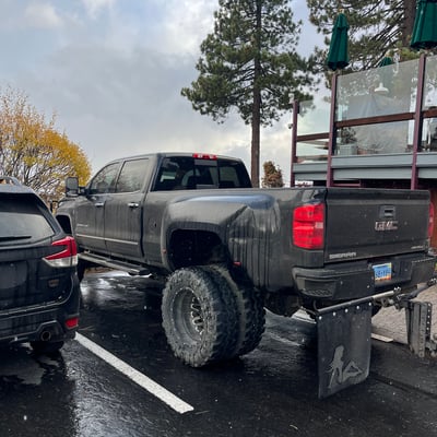 License plate: 768Y86, State: NV