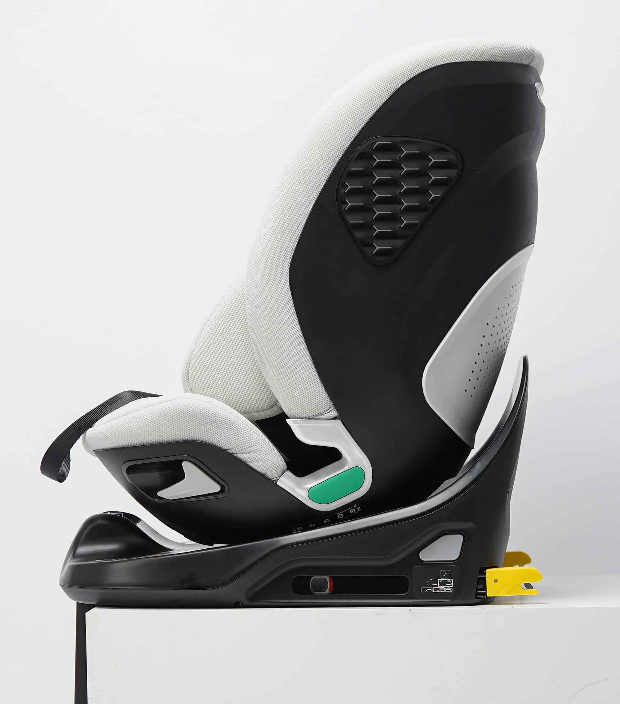 Featured image for MyBaby i-Size Rotating Child Car Seat