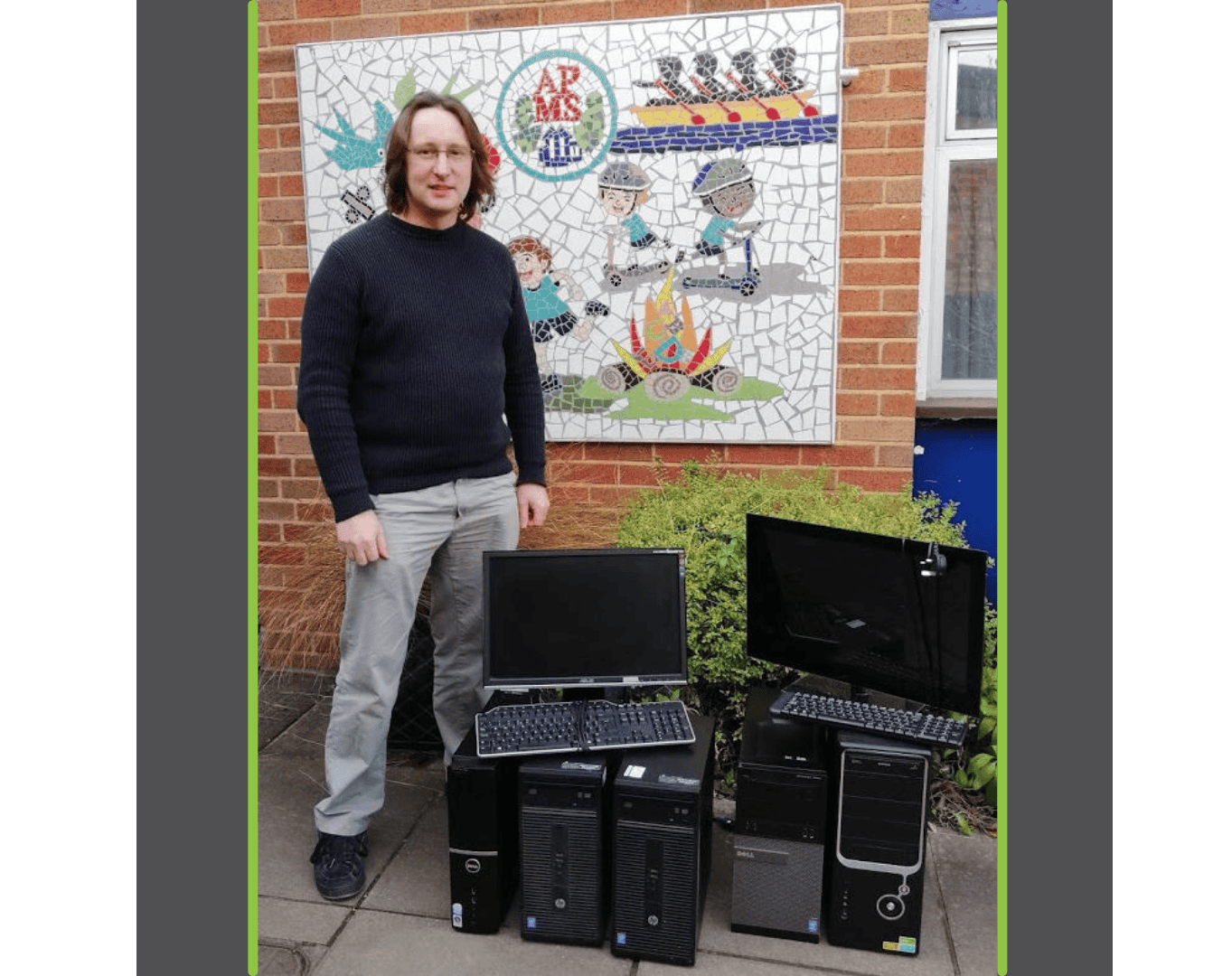 Featured image for JMDA & GBS Marketing Donate IT Equipment To Local School