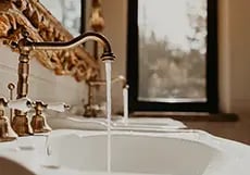 Santopi Construction: Bathroom Remodeling