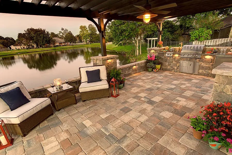 Belden Pavers & Stones: Installation, Repairs, Driveways, Entryways, Fire Pits, Drainage, Retaining Walls, Decorative Walls, Natural Stones, Cultured Stones.