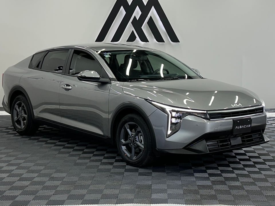 2027 Kia K4