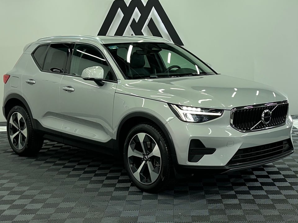 2023 Volvo XC40