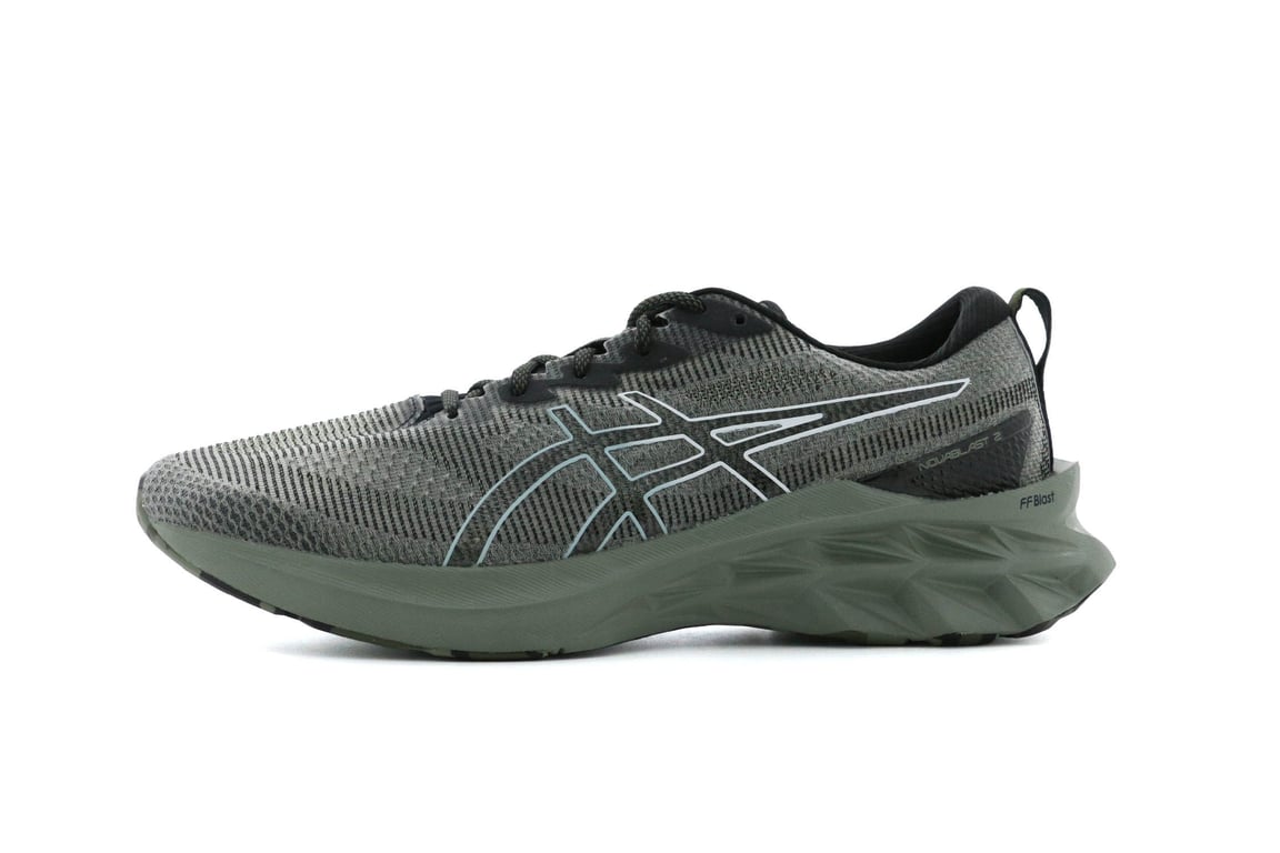 ASICS Novablast 2 LE 'Lichen Green' 1011B331-300