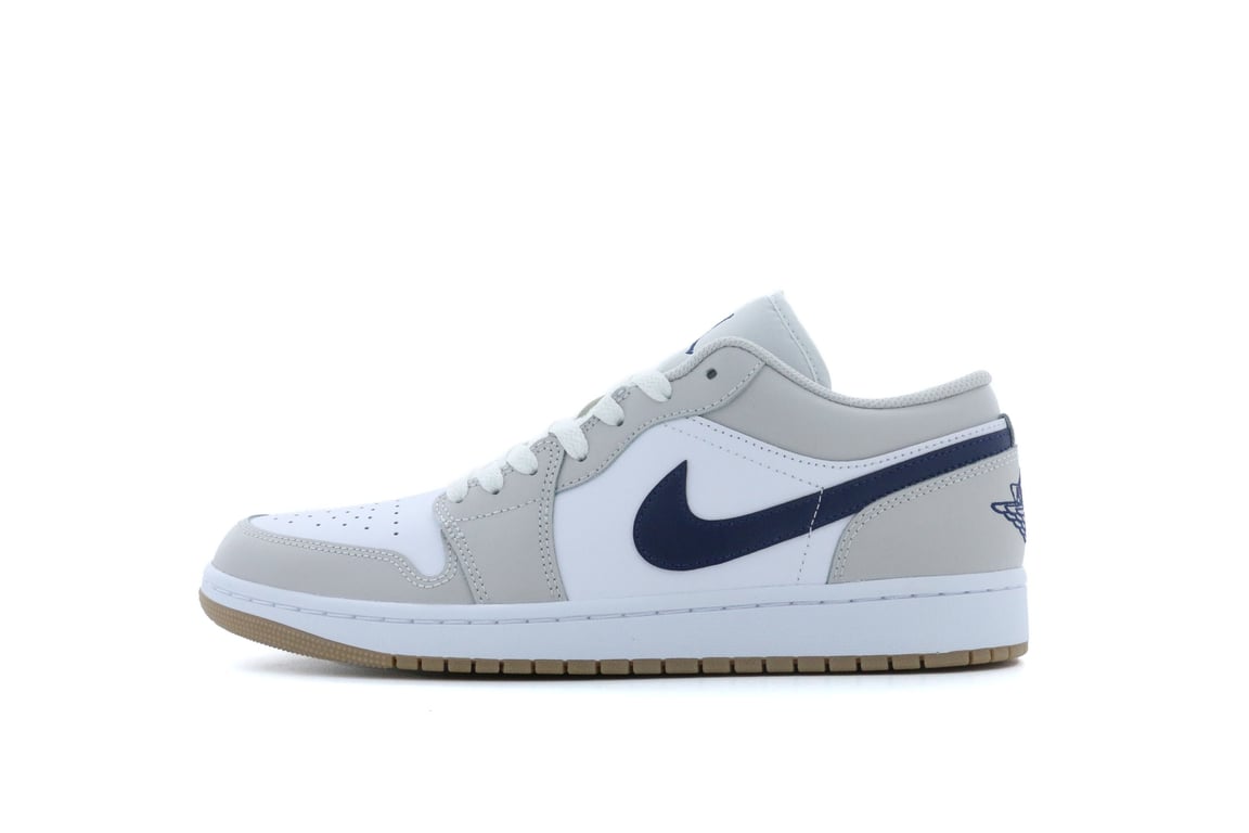 Jordan Men's White Air 1 Low Georgetown Sneakers Neutral-Grey Gum-Medium-Brown 553558-146 Cm - Image 3