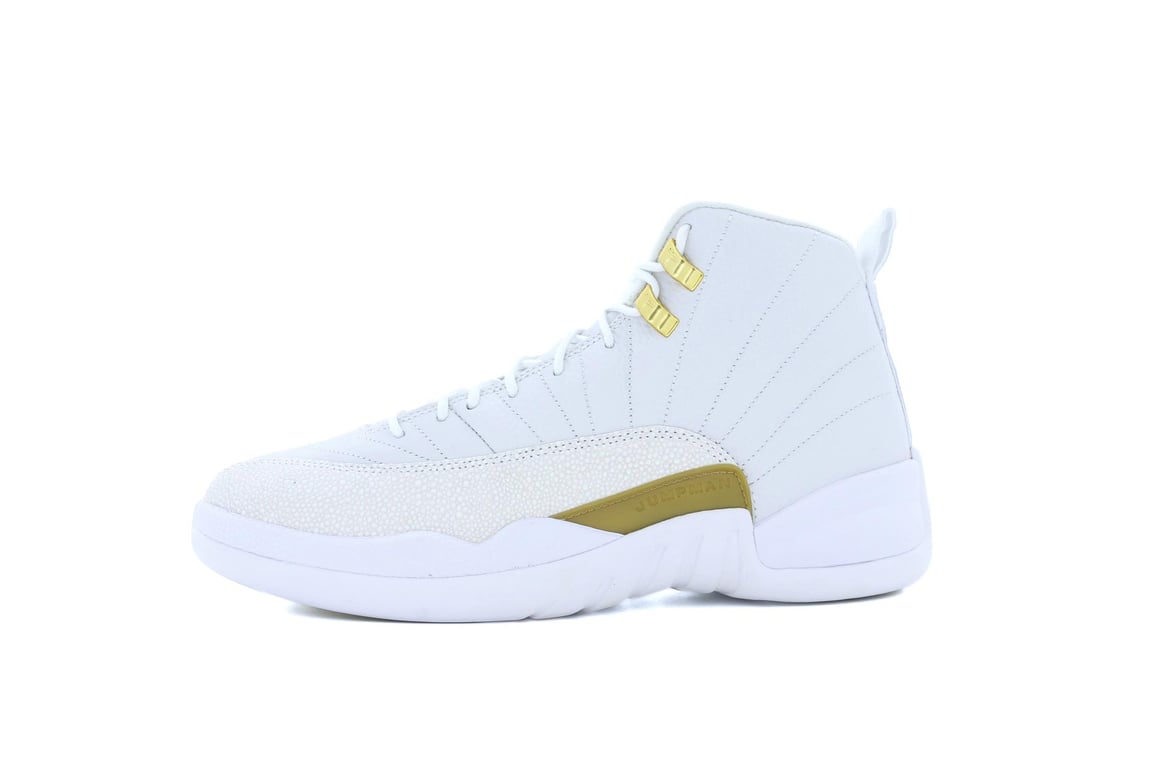 Air Jordan 12 ホワイト ゴールド Jordan 12 White and Gold Silhouette | eBay