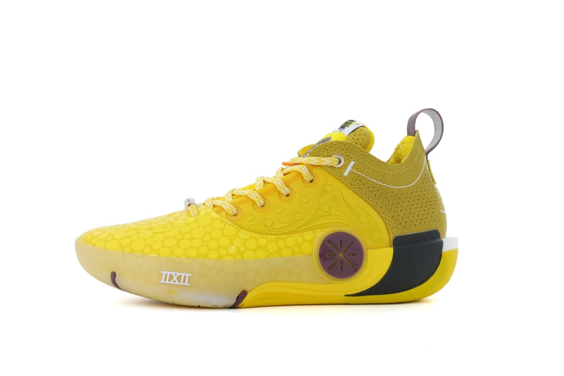 Li-Ning　WOW 12 Lux 'Stingray'　US9 LiNing Way of Wade 12 LUX “Stingray” Yellow – LiNing Way of Wade