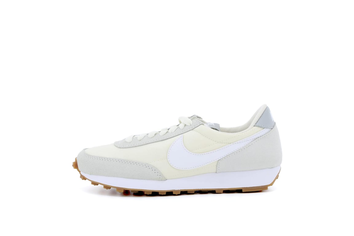 Nike Women's White Daybreak Gum Sneakers Summit- Pale-Ivory Ck2351-101 Cm - Image 3
