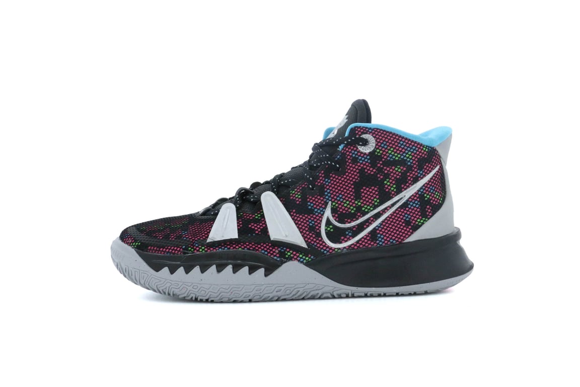GS) Nike Kyrie 7 'Pixel Camo' CT4080-008