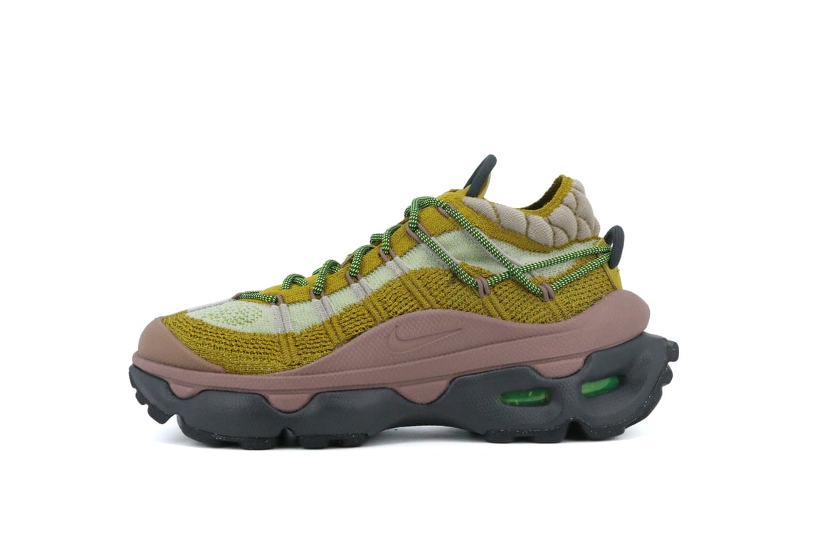 WMNS) Nike Air Max Flyknit Venture 'Bronzine Smokey Mauve' FD2110-700