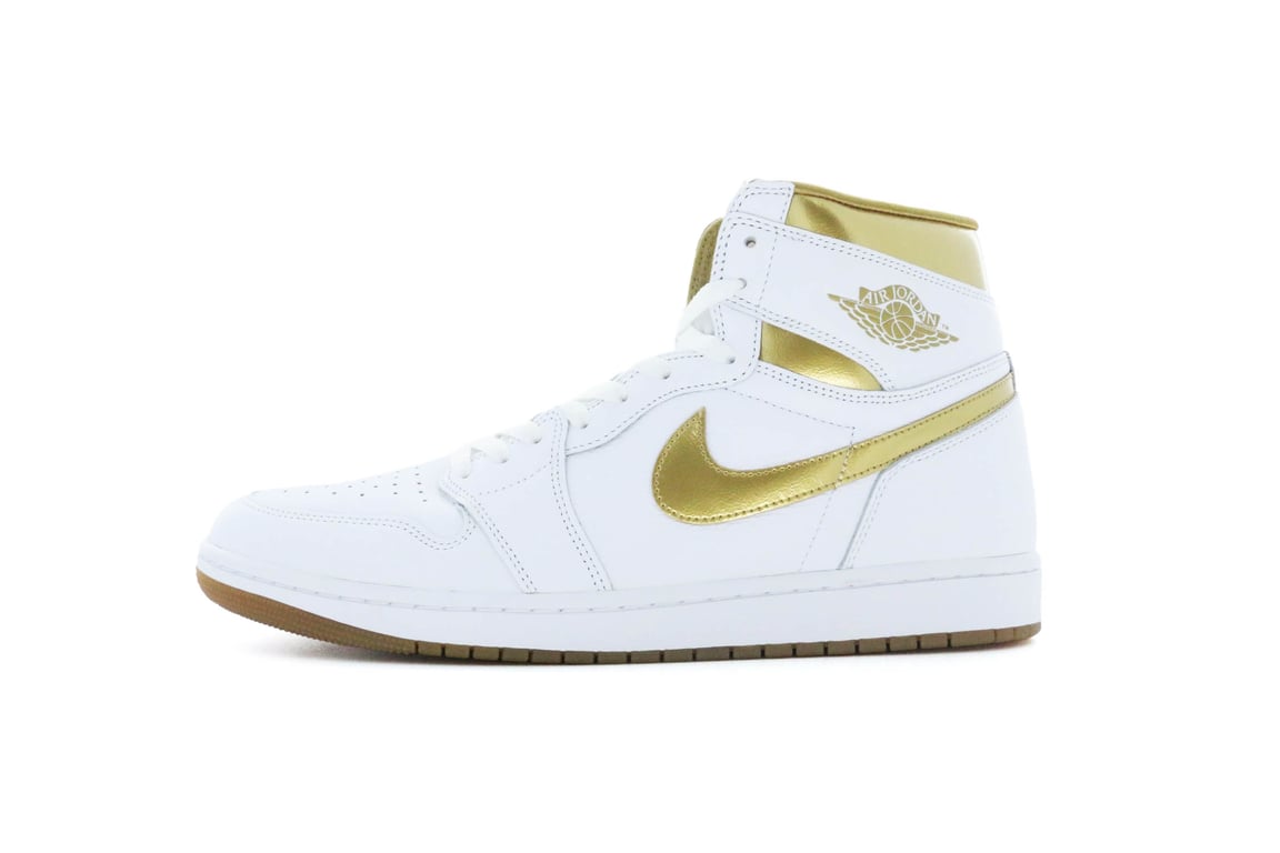WMNS) Air Jordan 1 OG 'White Metallic Gold' FD2596-107