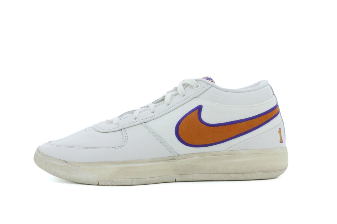 NIKE BOOK1 バッシュ　ナイキ　アディダス　ジョーダン Nikeとデビン・ブッカーの初のコラボレーションシューズ、ナイキ