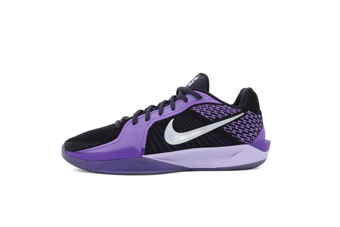 サブリナ 2 \"Color Vision\" EP Sabrina 2 'Colour Vision' EP Basketball Shoes. Nike ID