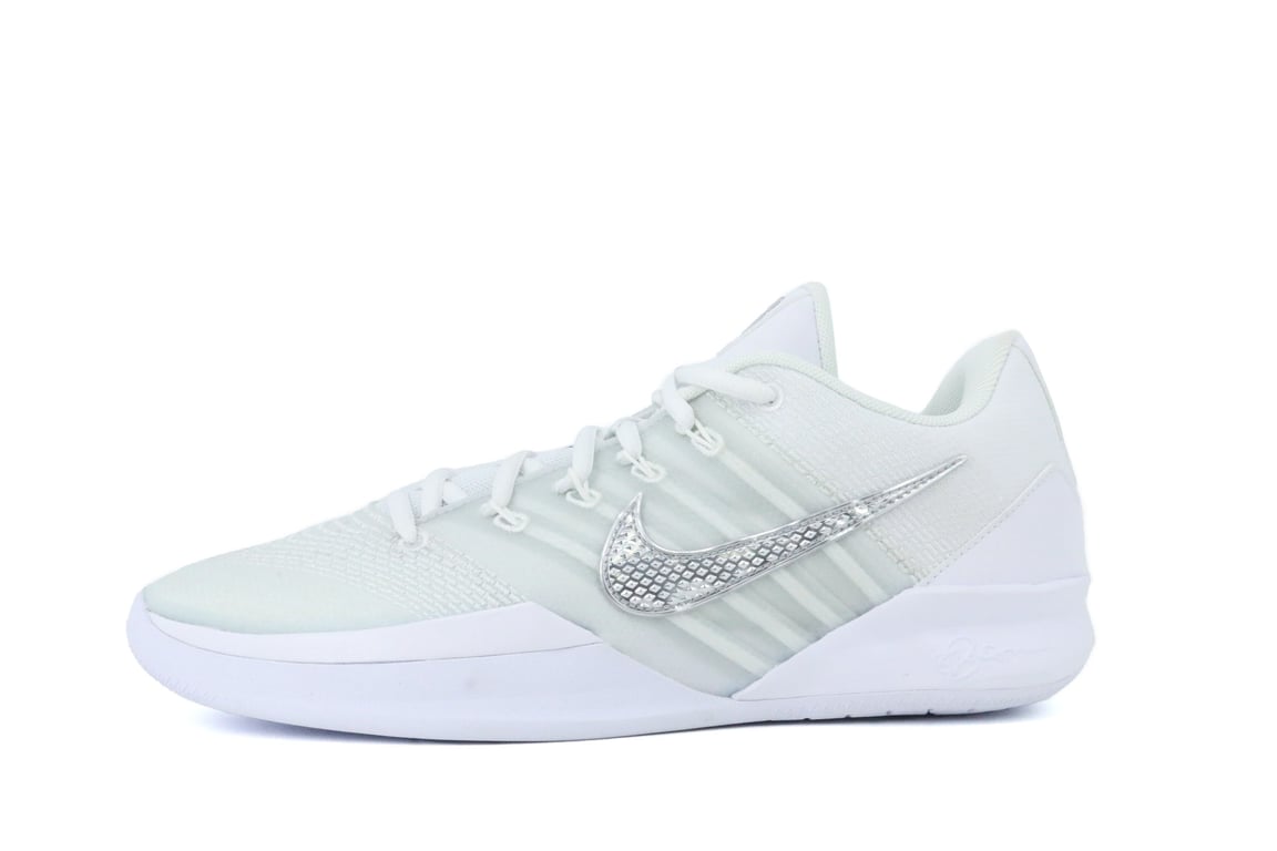 WMNS) Nike Sabrina 3 EP 'Ice Cold' HF2882-101