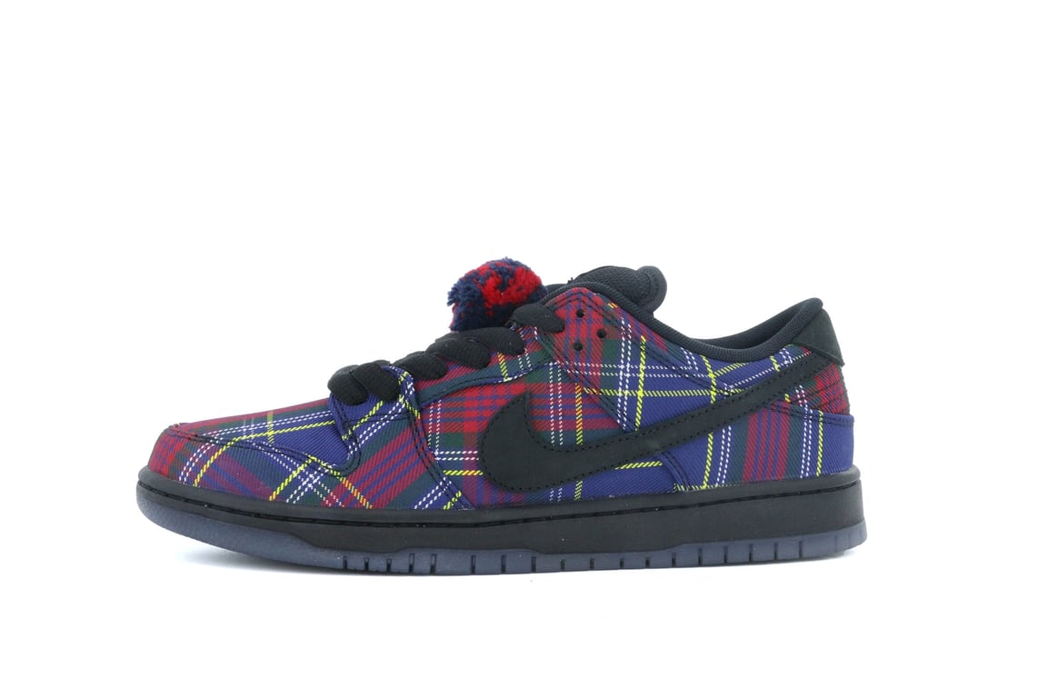 Nike x Nardwuar SB Dunk Low 'Tartan' II1493-600