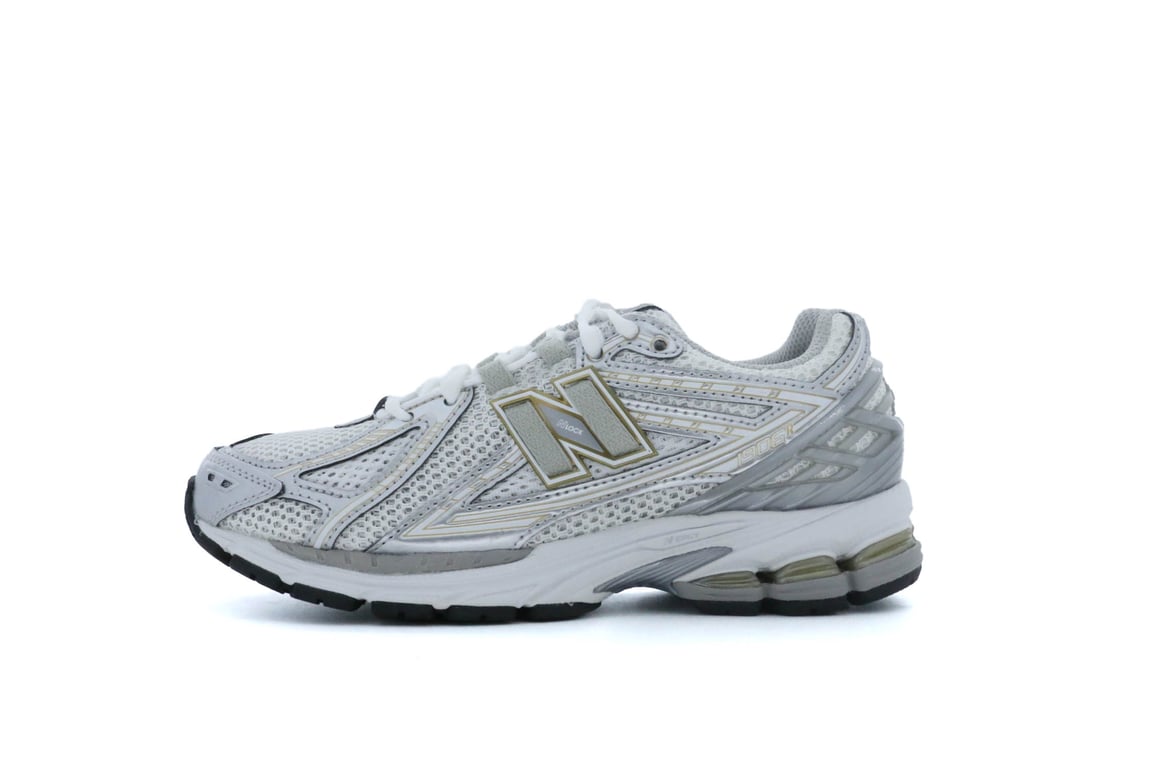 New Balance 1906R 'White Silver Metallic' M1906RI