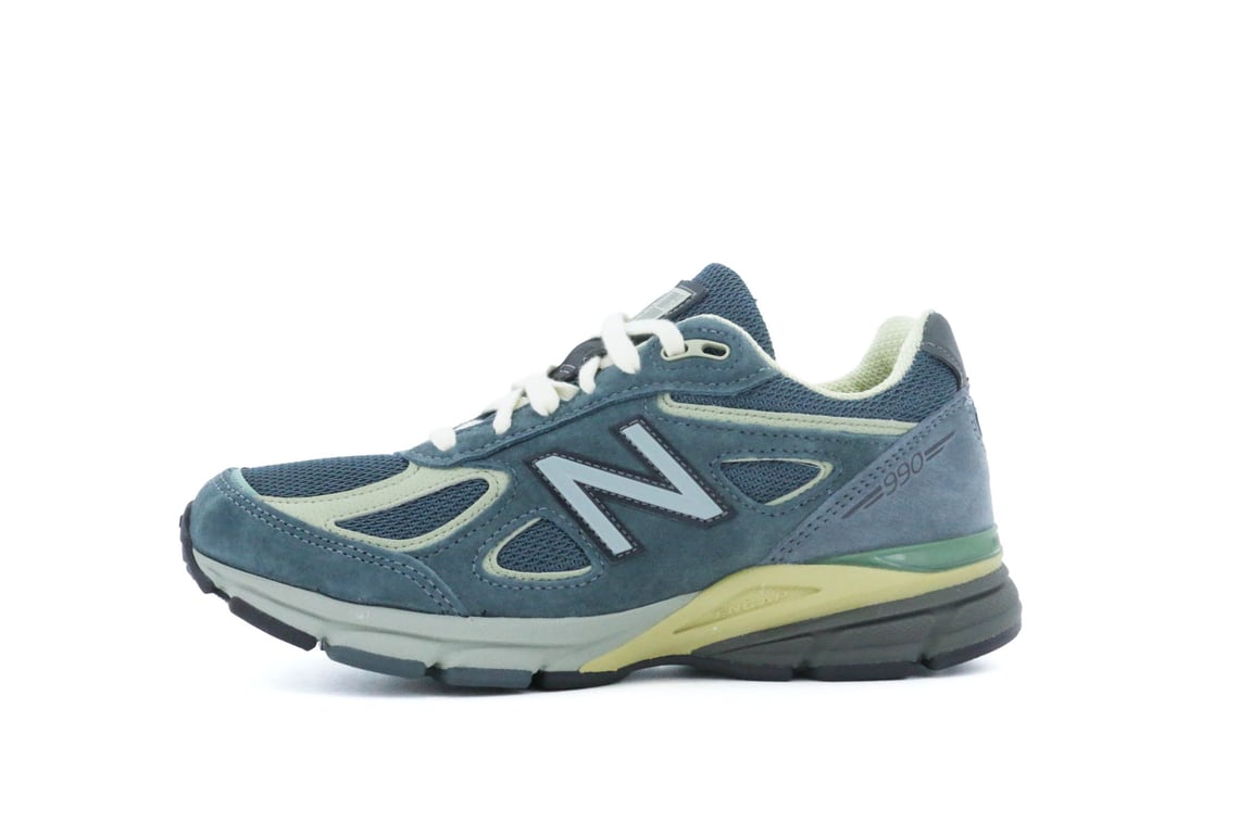 AURALEE × New Balance 990V4 Dusty Blue AURALEE x New Balance 990v4 Dusty Blue - Dec 2024 - U990AL4