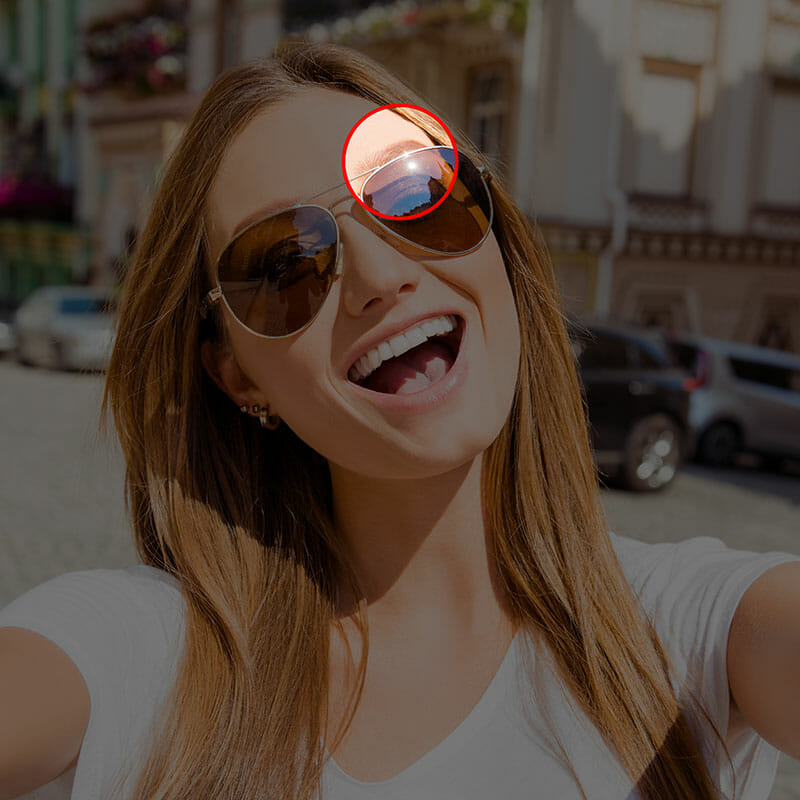 Photographing Glasses in Portraits - Tips to Avoid Reflections by iPhotography.com