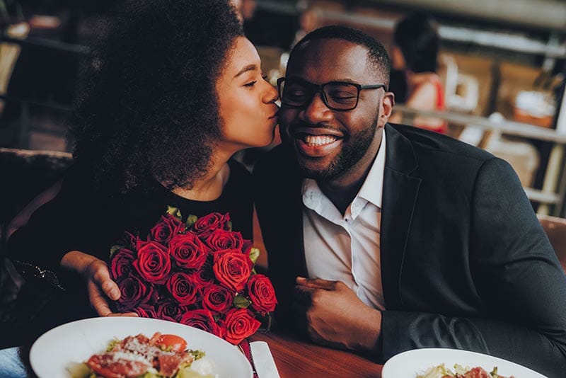 Valentines Day Photography for Couples by iPhotography.com