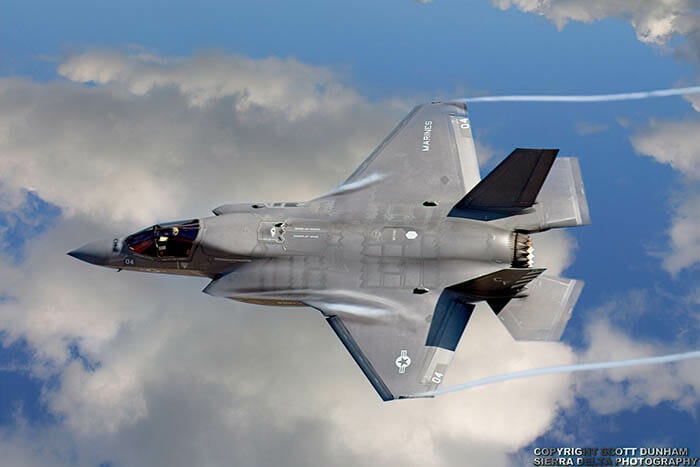 Aviation Photography Tutorial from iPhotography.com