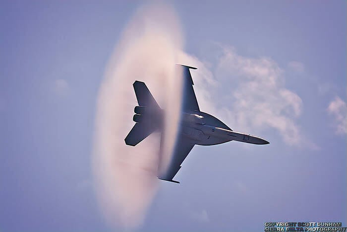 Aviation Photography Tutorial from iPhotography.com