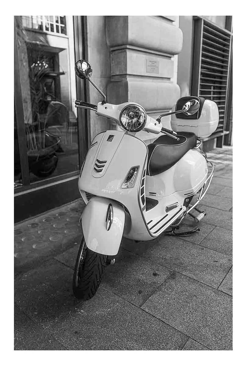 London Street Moped