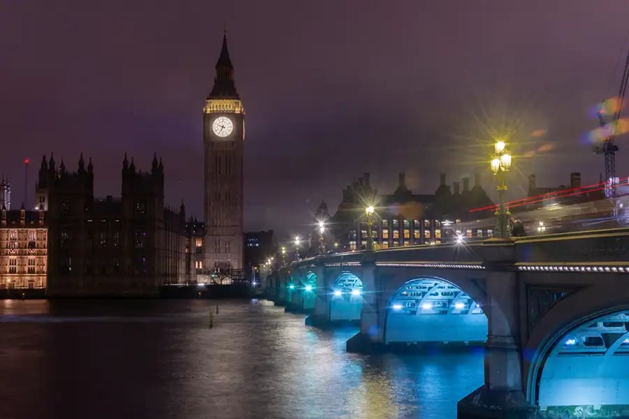 Creative-lighting photograph by iPhotography Member Stuart Hodgson.