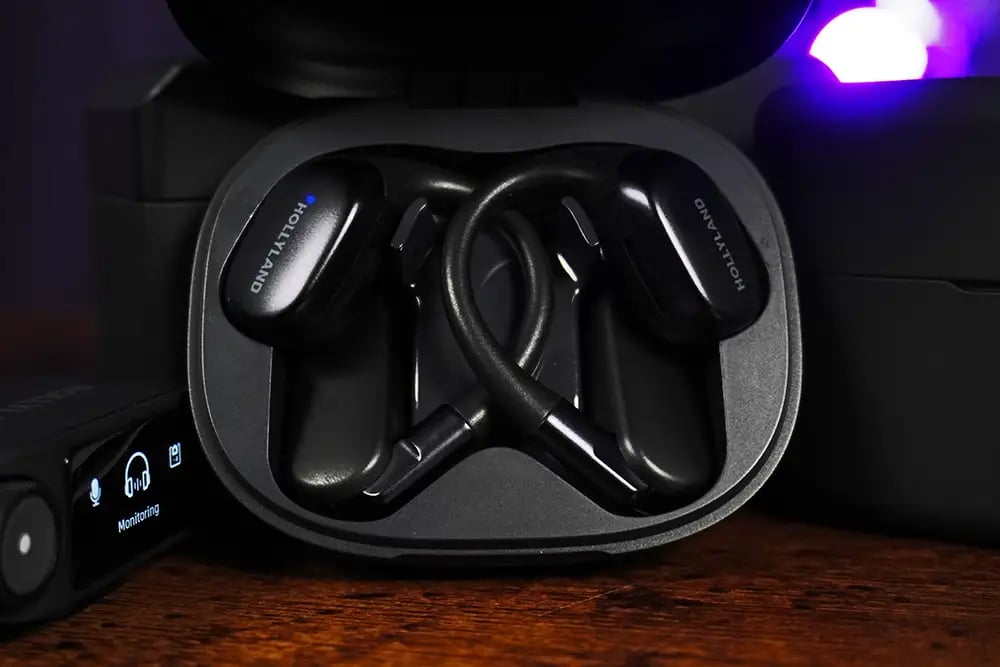 Hollyland Lark Max 2 Wireless Bluetooth Earphones