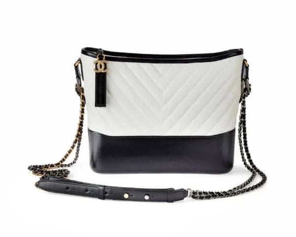 Product Photography: Black and White Purse