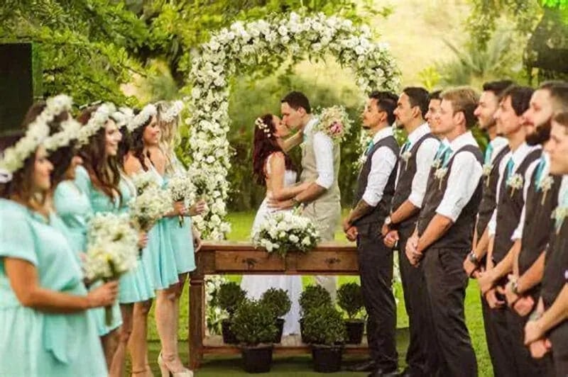 Weddings: Outdoor Wedding in Park