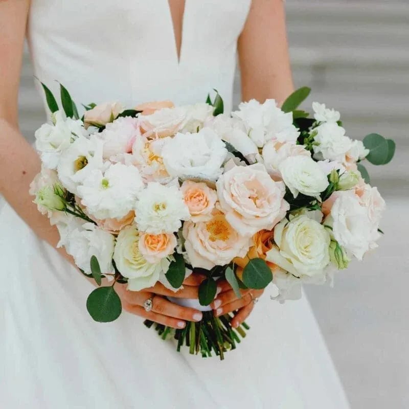 Weddings: Brides Bouquet