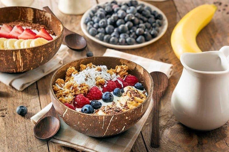 Food Photography: Oats and Berries