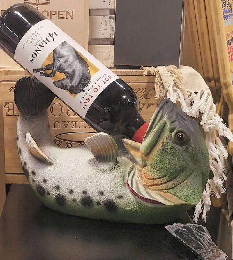 Product Photography: Fish Wine Holder