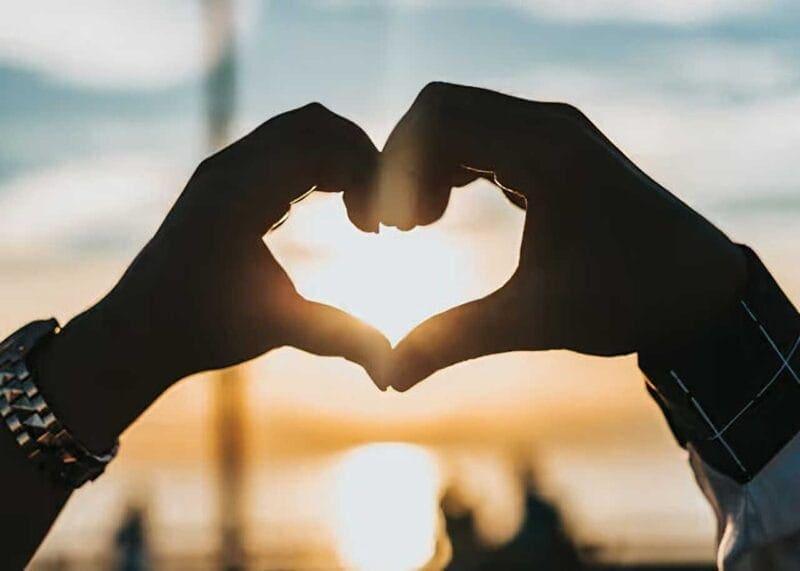 Weddings: Heart Hands