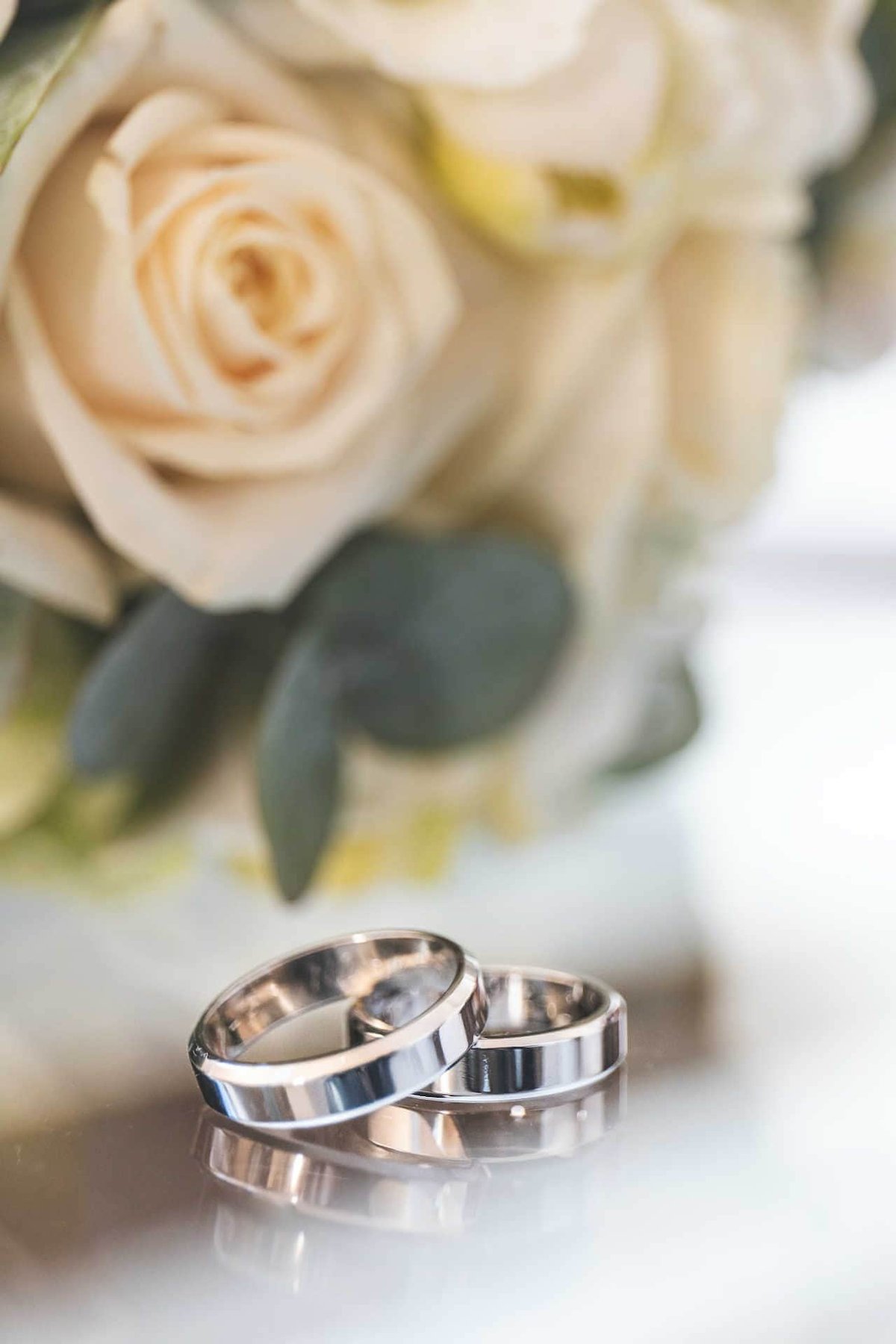Weddings: Bouquet with Wedding Bands